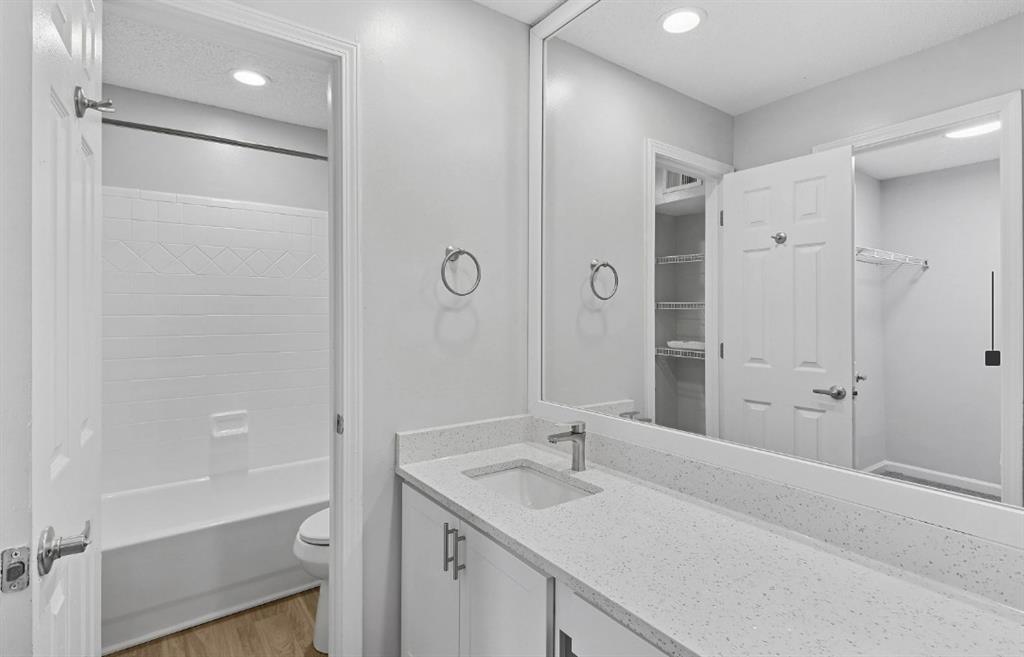 1113 Powers Ferry Place Unit 1811 Property Photo 25