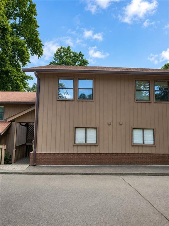 1102 Pine Tree Drive Unit 1102 Property Photo 1