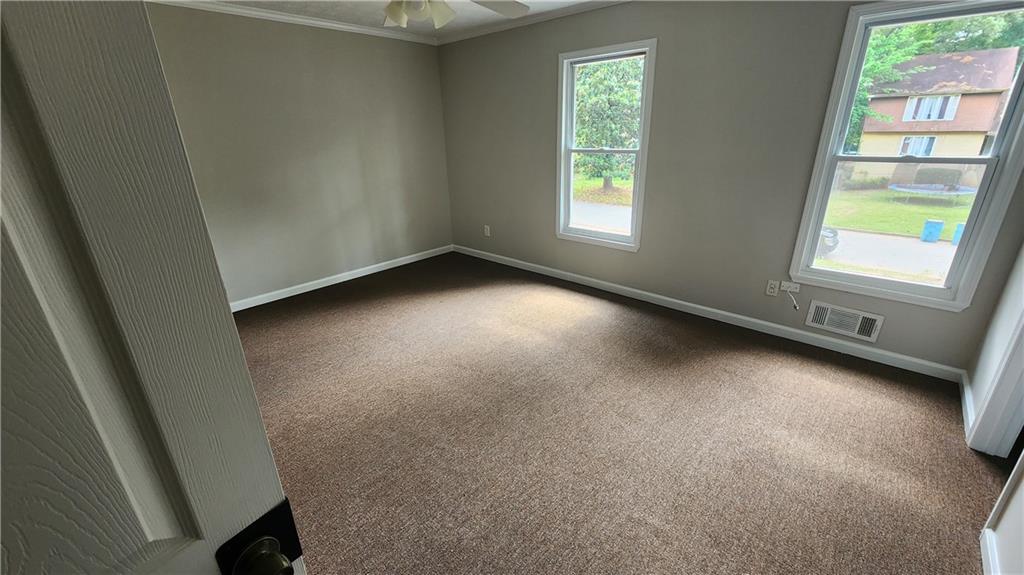 2595 Golfview Terrace Se Property Photo 3