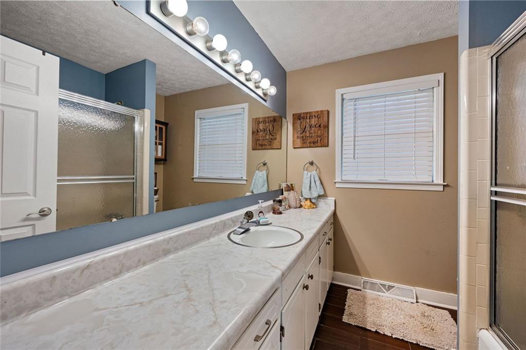 114 Margo Trail Se Property Photo 22
