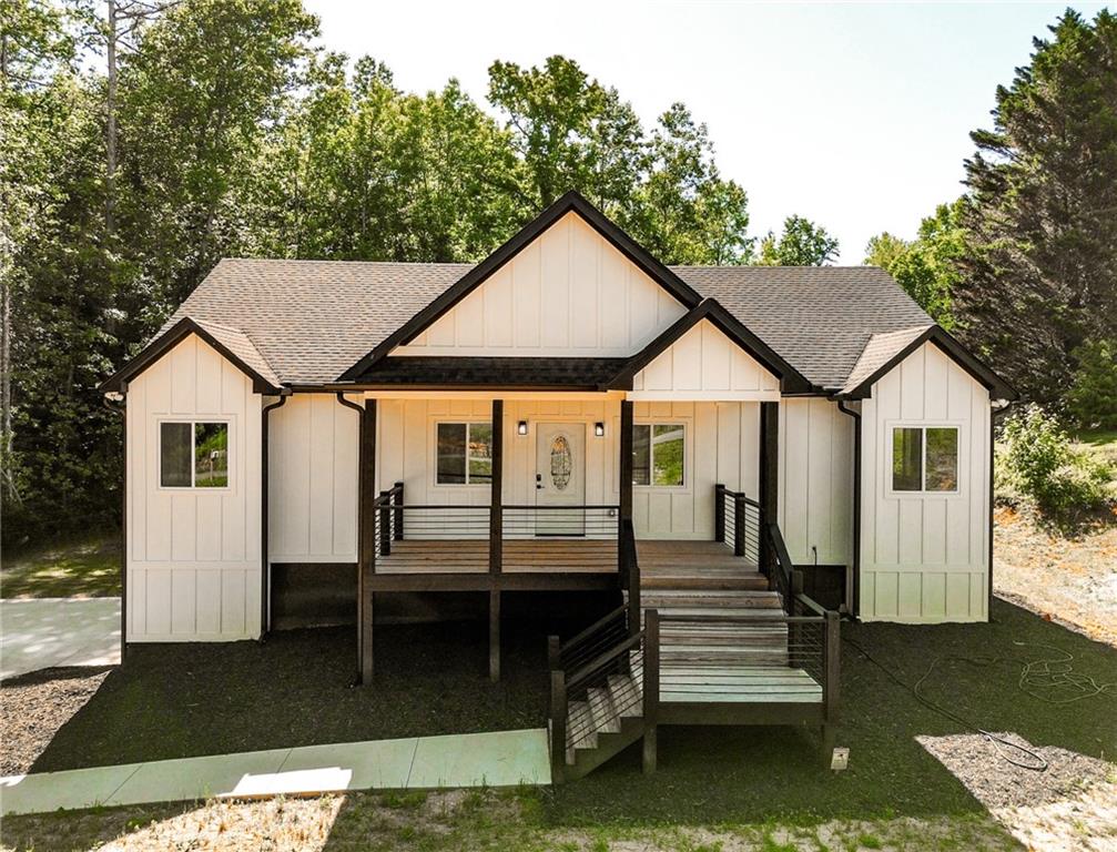 173 Frontier Road Property Photo 1