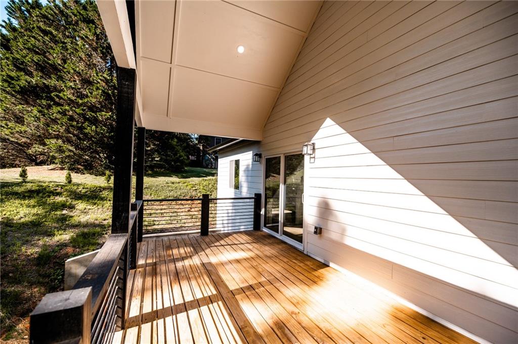173 Frontier Road Property Photo 7