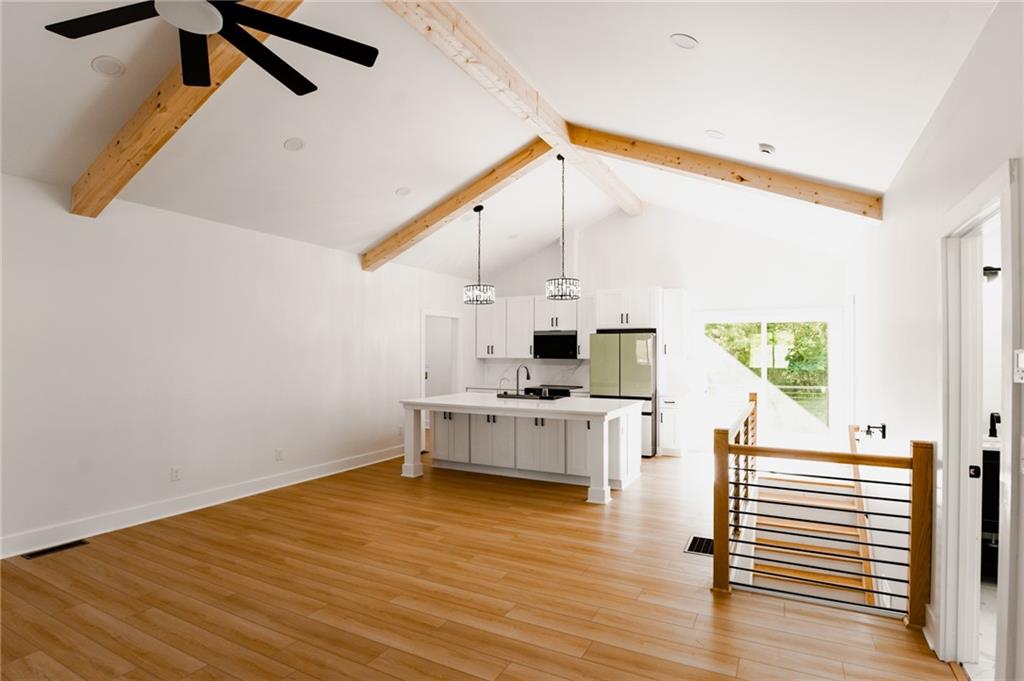 173 Frontier Road Property Photo 12