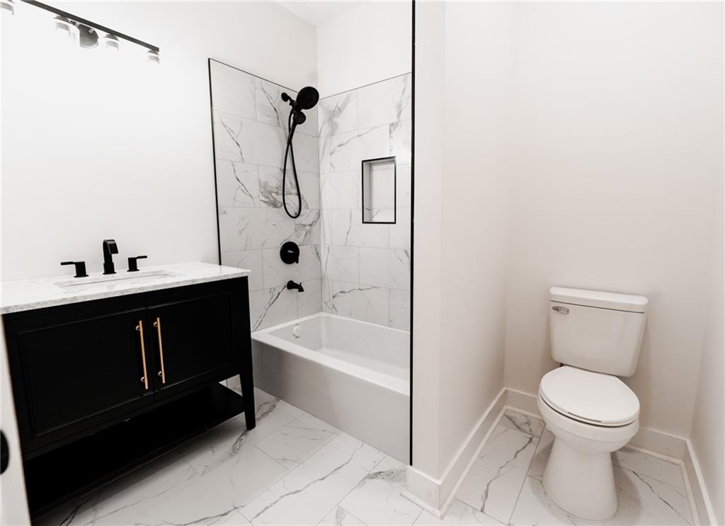 173 Frontier Road Property Photo 29