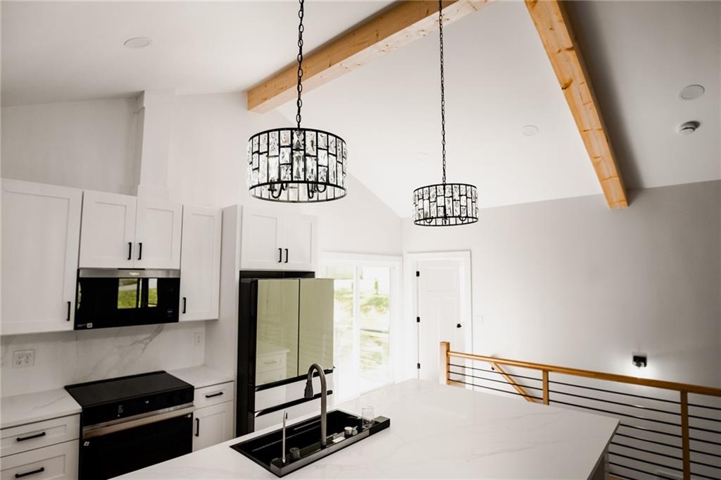 173 Frontier Road Property Photo 33