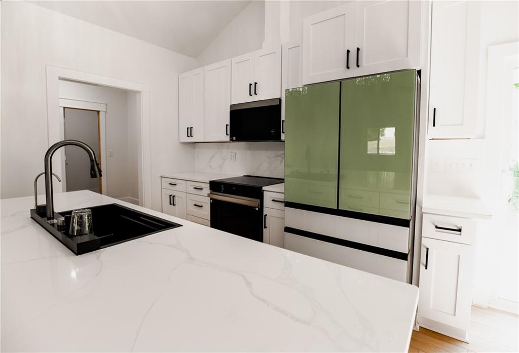 173 Frontier Road Property Photo 35