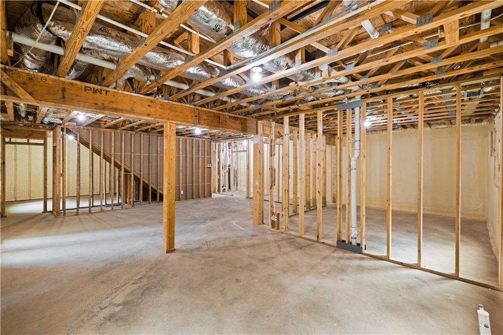 173 Frontier Road Property Photo 40