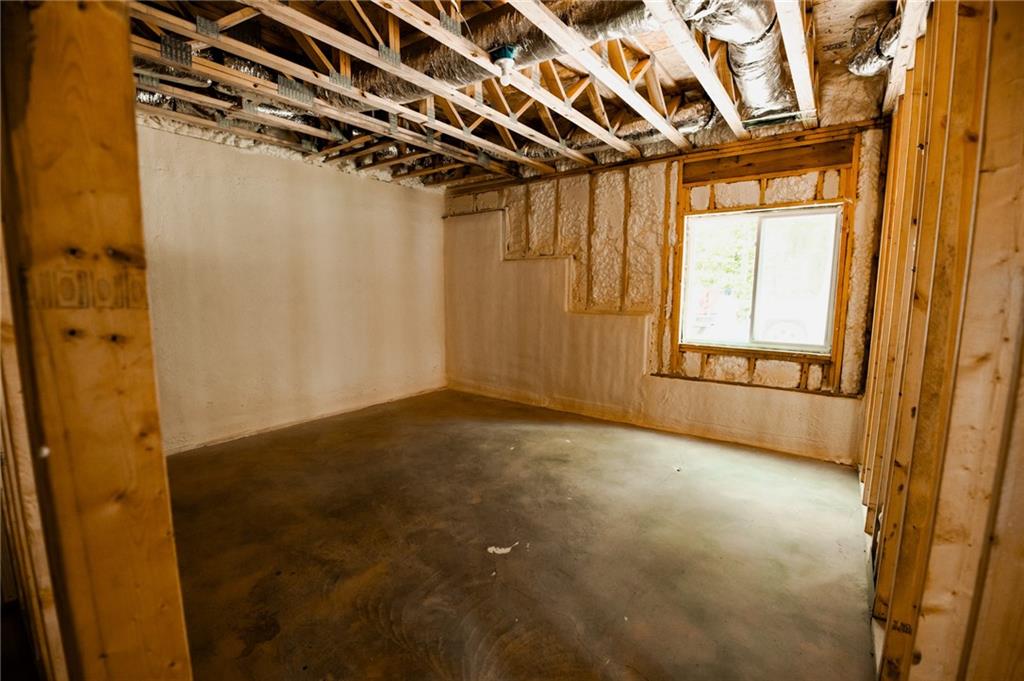 173 Frontier Road Property Photo 45