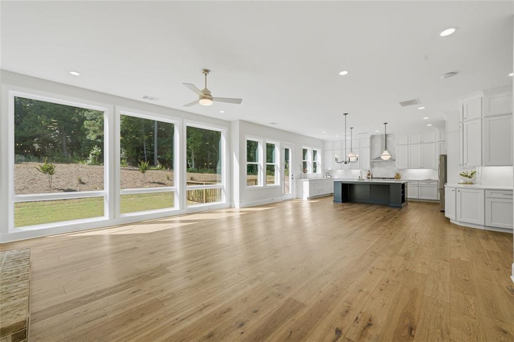 401 Oakleigh Avenue Property Photo 1