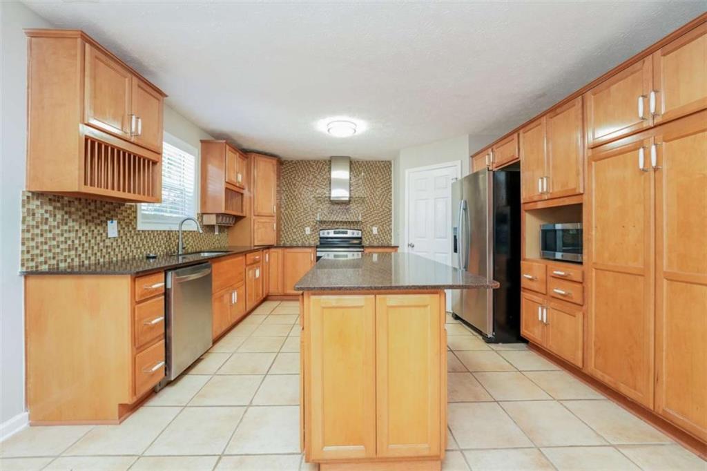 13068 Rangeley Hills Drive Property Photo 7