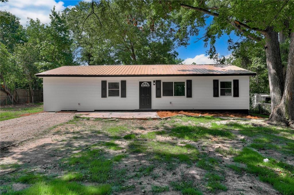 1704 Susan Circle Property Photo 1