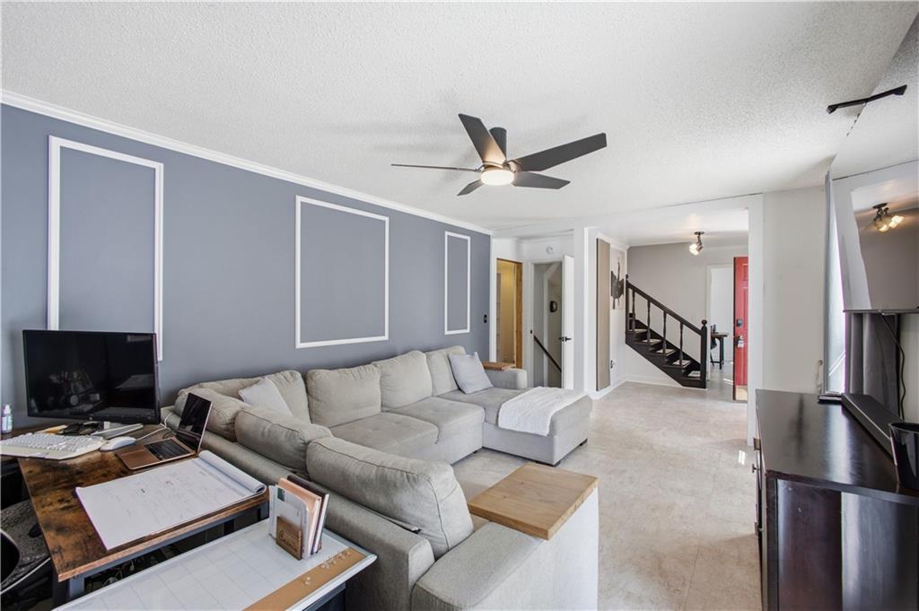 305 Saint Patrick Drive Sw Property Photo 12