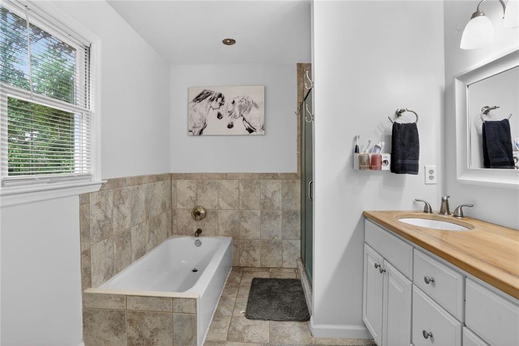 305 Saint Patrick Drive Sw Property Photo 29