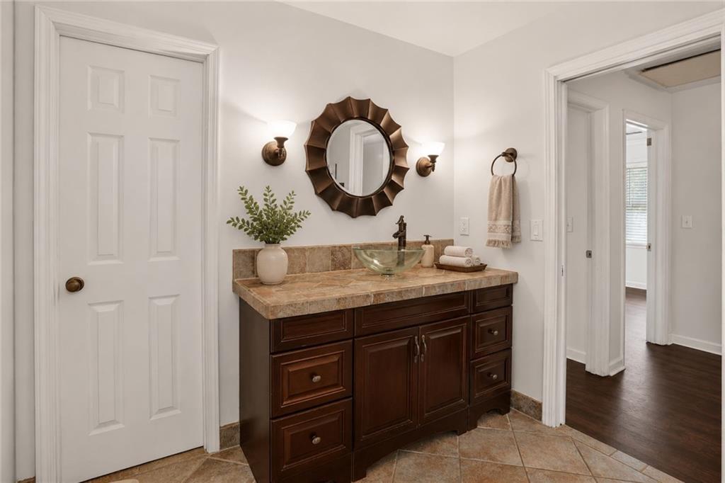 305 Saint Patrick Drive Sw Property Photo 36