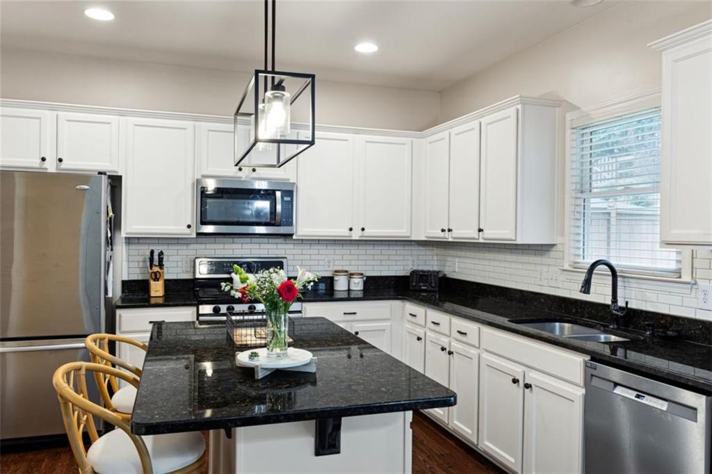 70 Moonlit Trail Property Photo 11