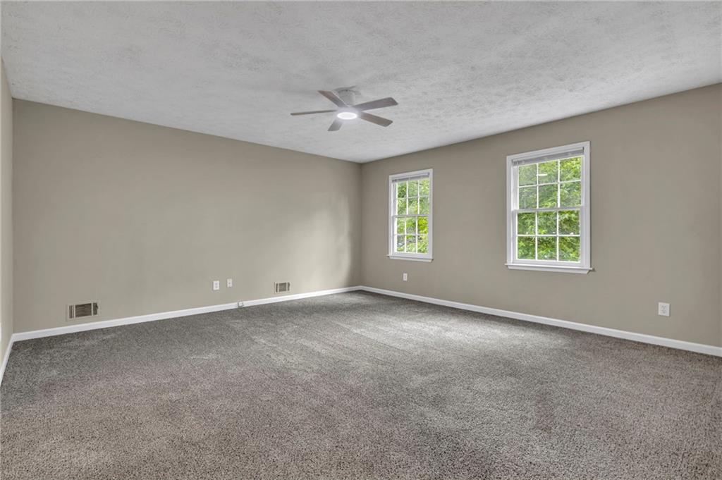 8673 Plumtree Drive Property Photo 7