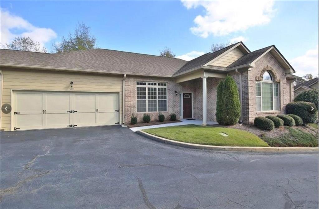 526 Mount Park Drive Property Photo 1