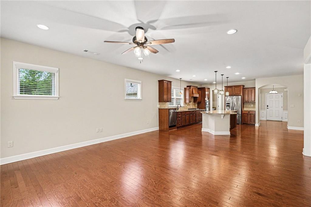 102 Crape Myrtle Drive Property Photo 6