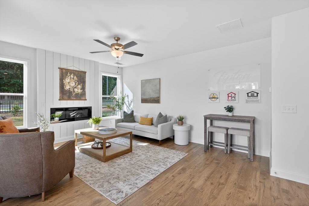159 Windsor Park Court Property Photo 4