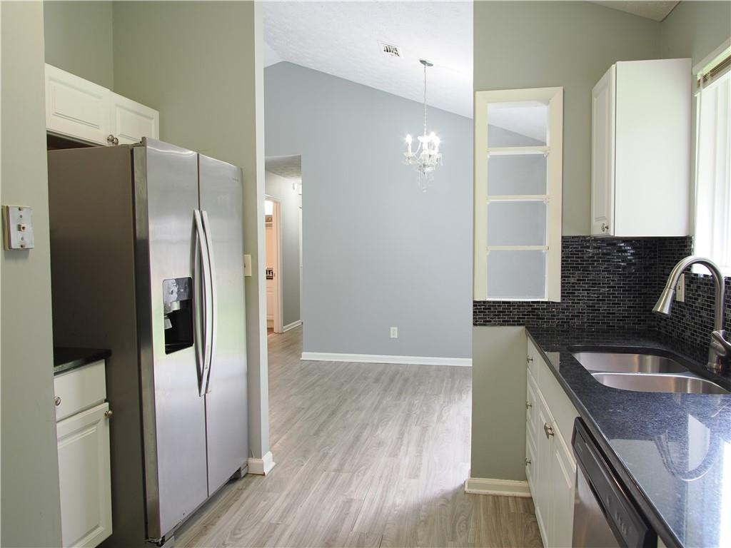 5139 Galbraith Circle Property Photo 6