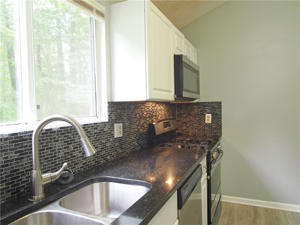 5139 Galbraith Circle Property Photo 9