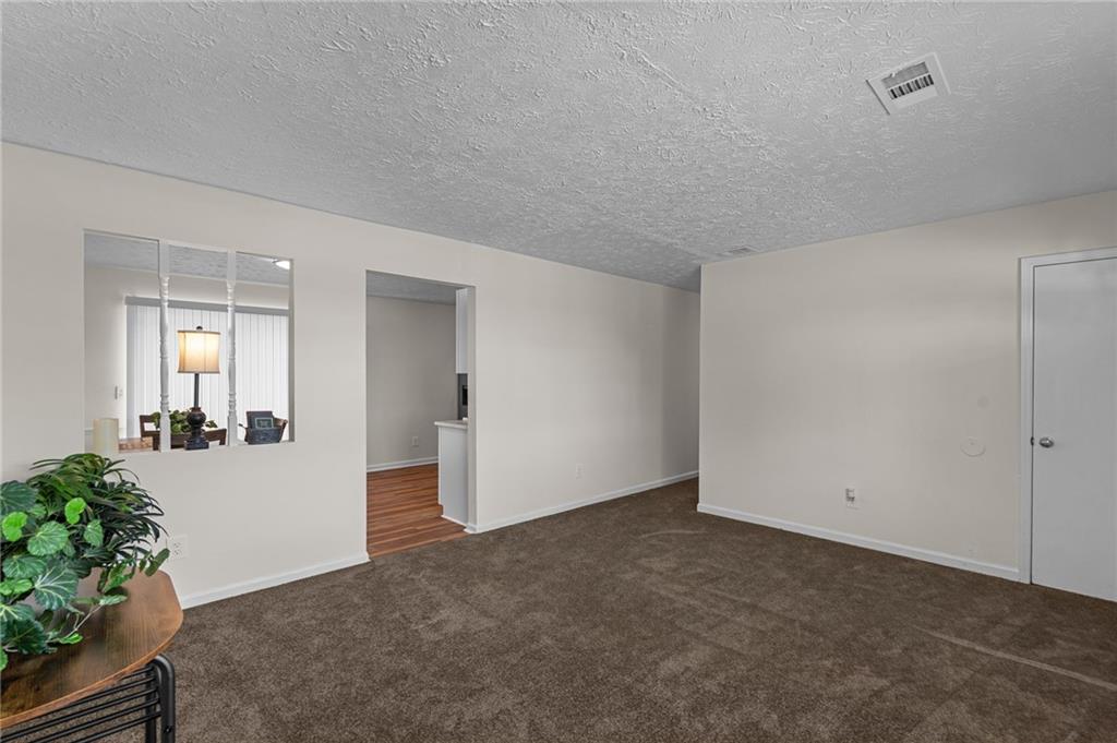 1832 Mcdonough Road Property Photo 2