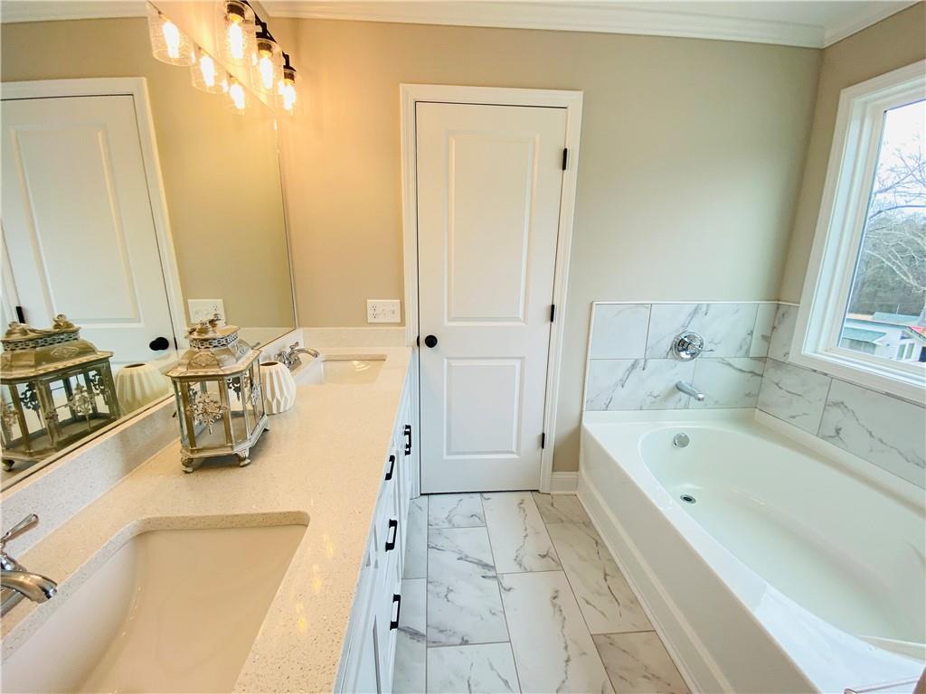 6960 Diana Circle Property Photo 33