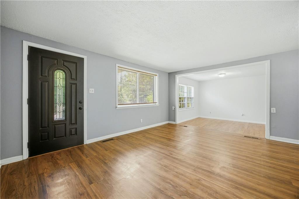 5232 Trudy Circle Property Photo 3