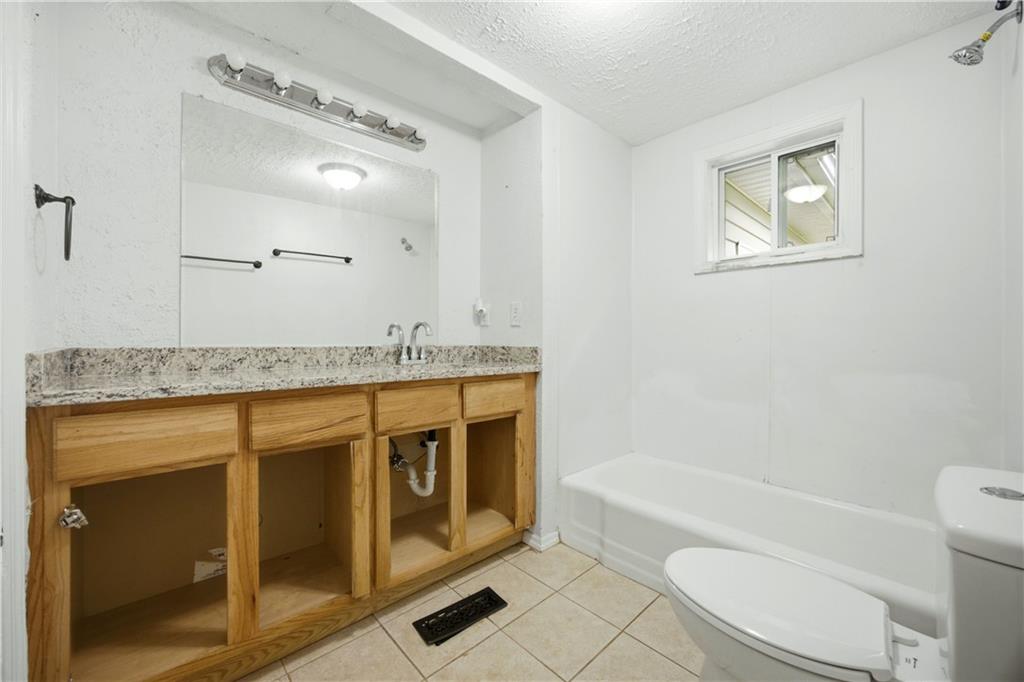 5232 Trudy Circle Property Photo 15