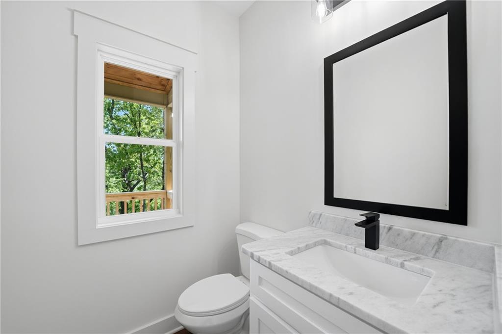 1600 Dover Drive Property Photo 21