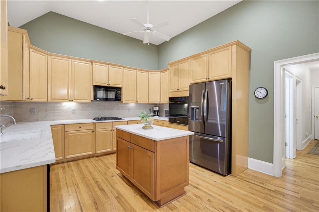 3976 Palisades Main Nw Property Photo 11