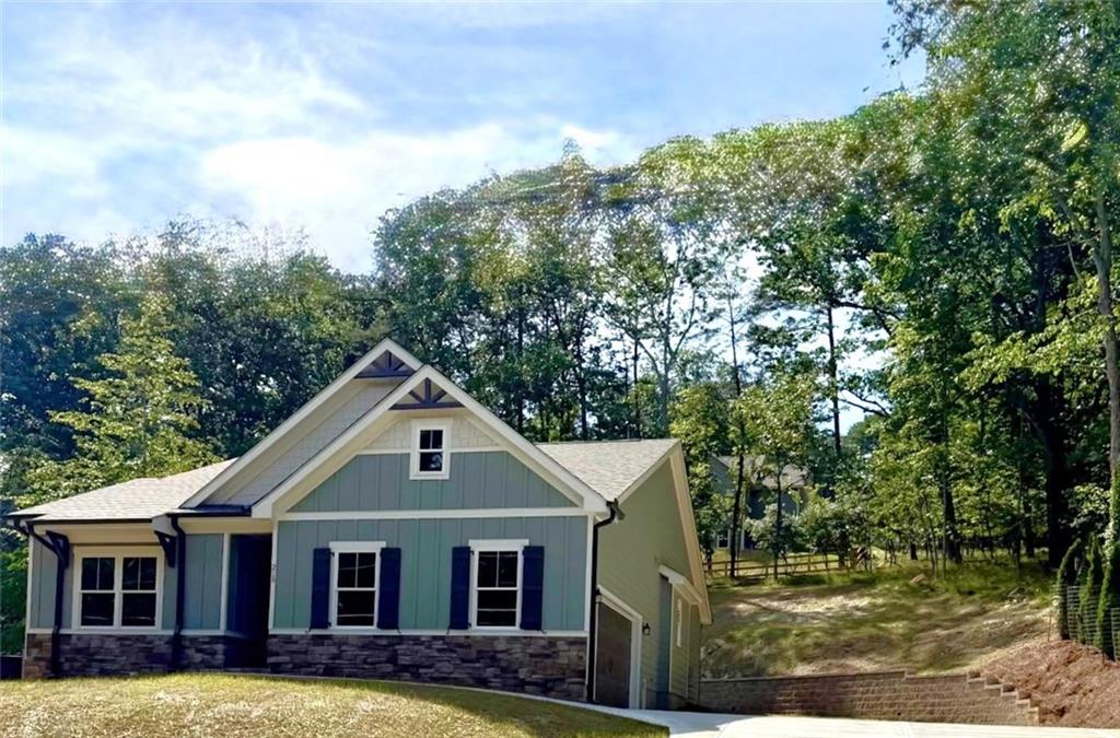 218 Chickasaw Drive Property Photo 1