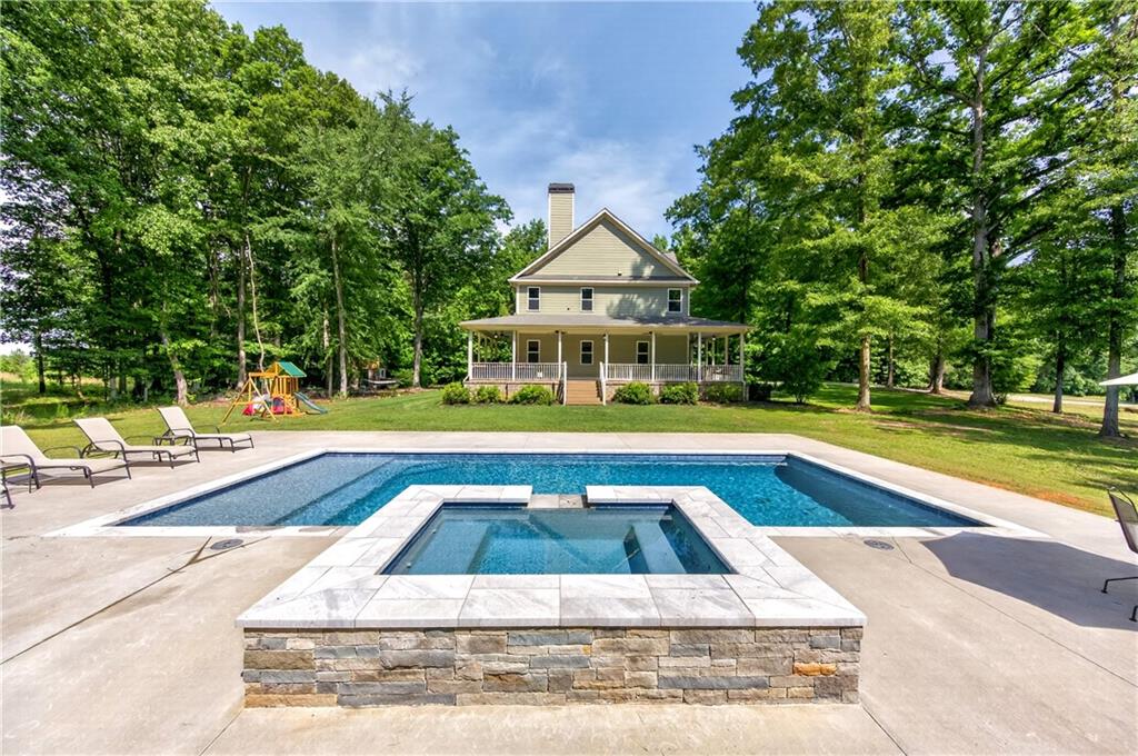 632 Geiger Road Property Photo 2