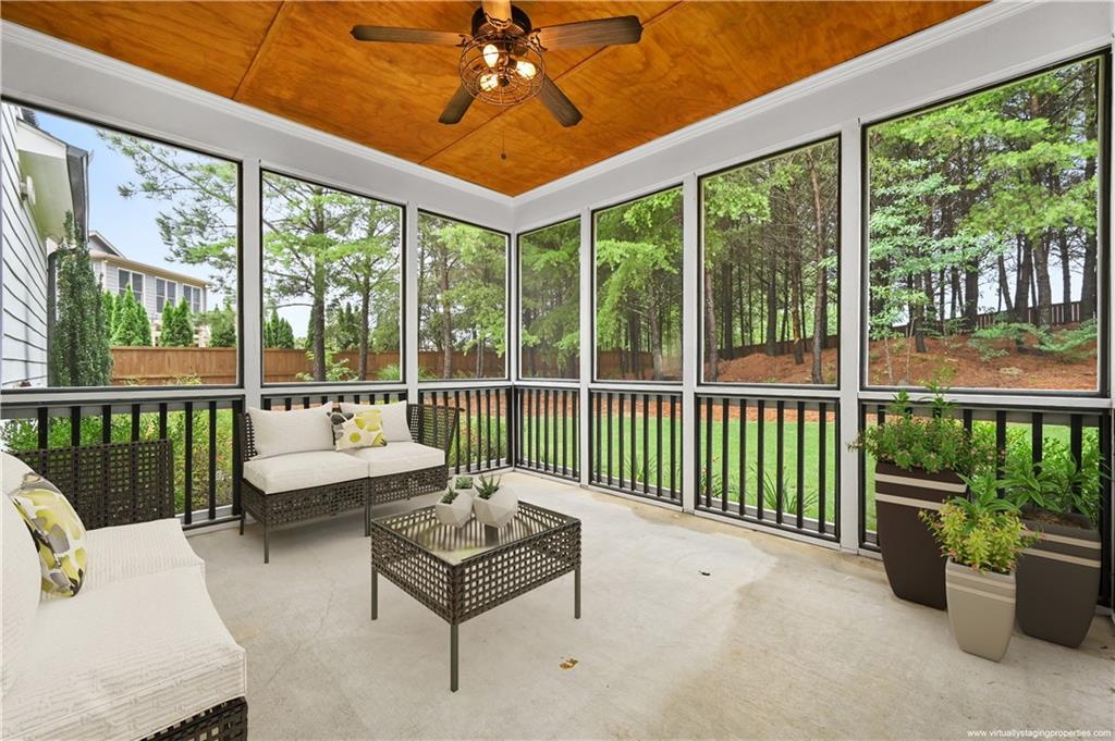 450 Parkbrook Way Property Photo 5