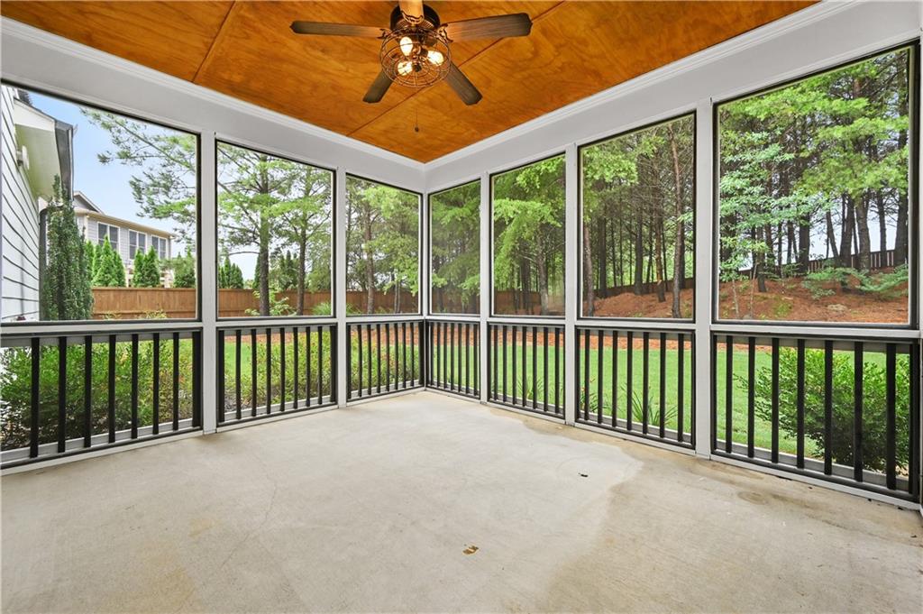 450 Parkbrook Way Property Photo 6