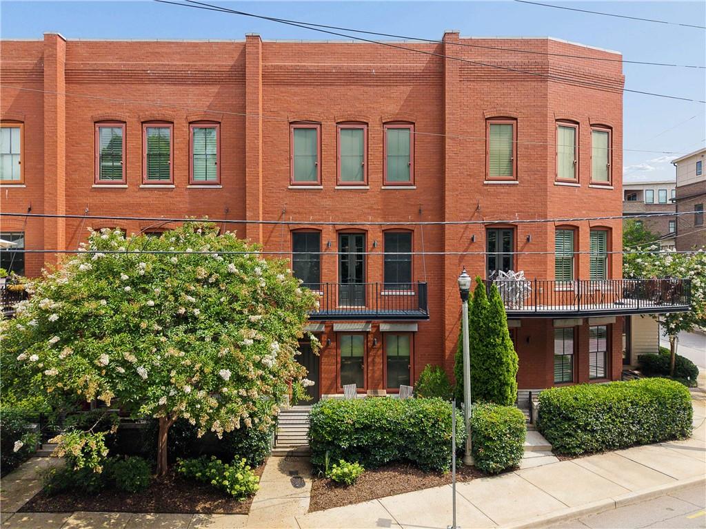 432 E Howard Avenue Unit 23