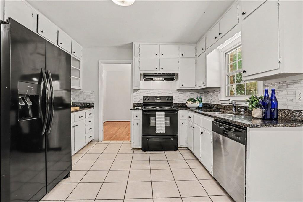 1638 Brantford Drive Property Photo 8