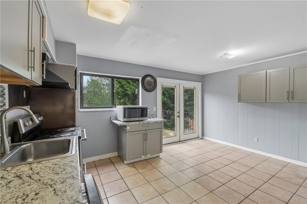 3071 Colonial Way Unit H Property Photo 9