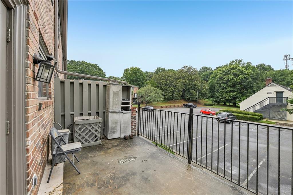 3071 Colonial Way Unit H Property Photo 17