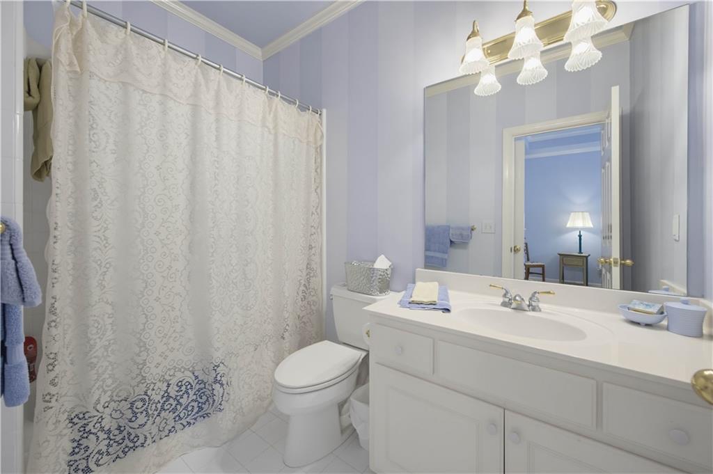 5570 Stoneleigh Drive Property Photo 34
