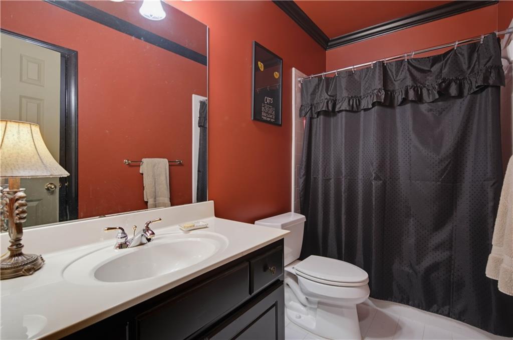 5570 Stoneleigh Drive Property Photo 46