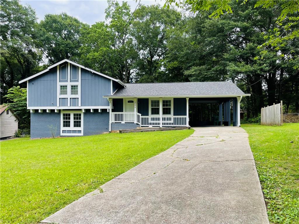 9006 Gatewood Drive Property Photo 1