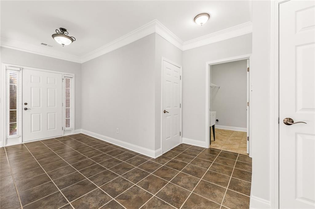 3329 Rosecliff Trace Property Photo 5