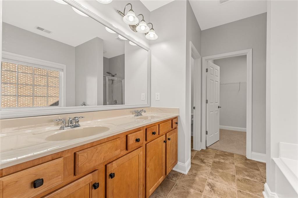 3329 Rosecliff Trace Property Photo 32