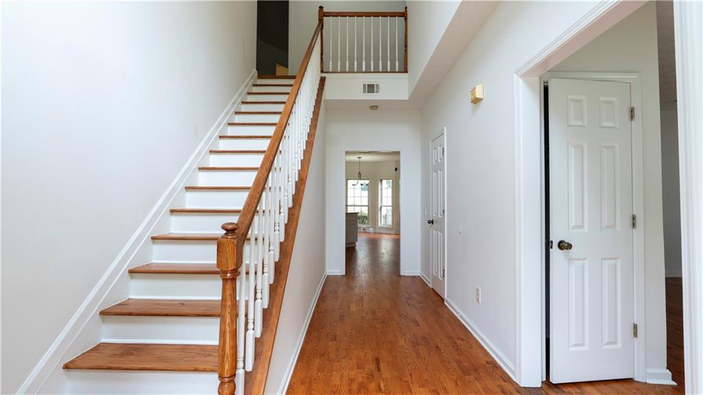 1607 Tunbridge Lane Property Photo 4