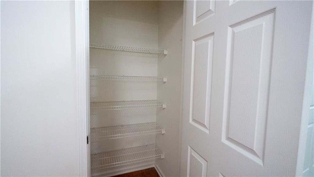 1607 Tunbridge Lane Property Photo 11
