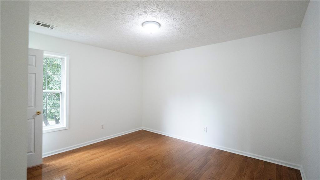 1607 Tunbridge Lane Property Photo 24