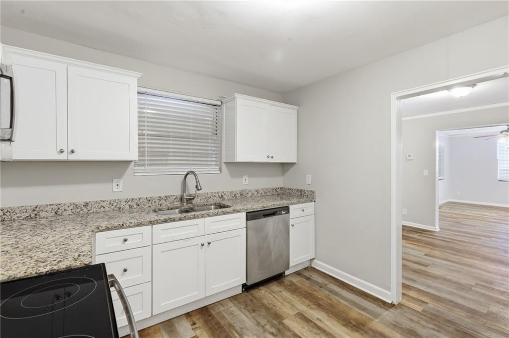 2096 Dellwood Place Property Photo 14