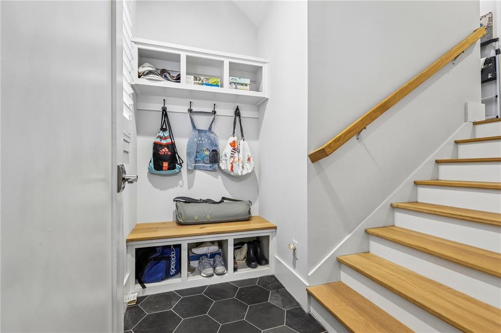 190 3rd Street Property Photo 16