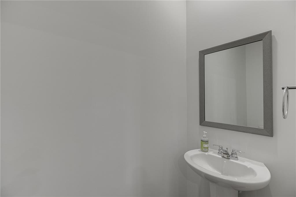 802 Edwin Lane Property Photo 16